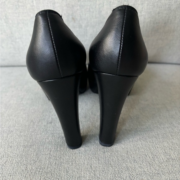 Chanel heels - Picture 8 of 8